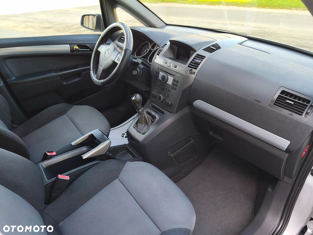 Opel Zafira 1.9 CDTI Enjoy - 31