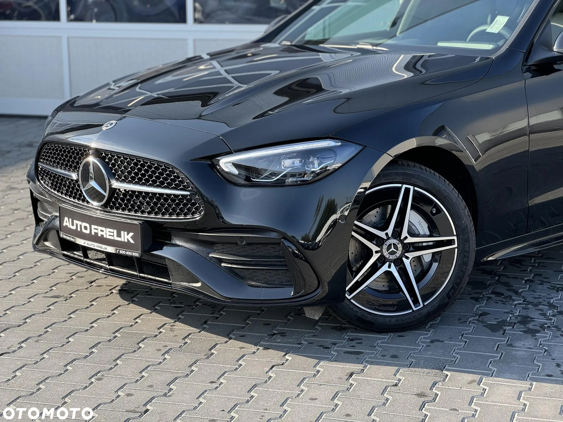 Mercedes-Benz Klasa C 300 e AMG - 3