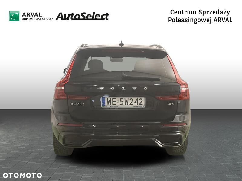 Volvo XC 60 B4 B Plus Dark - 5