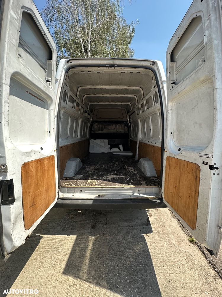 Ford Transit - 9