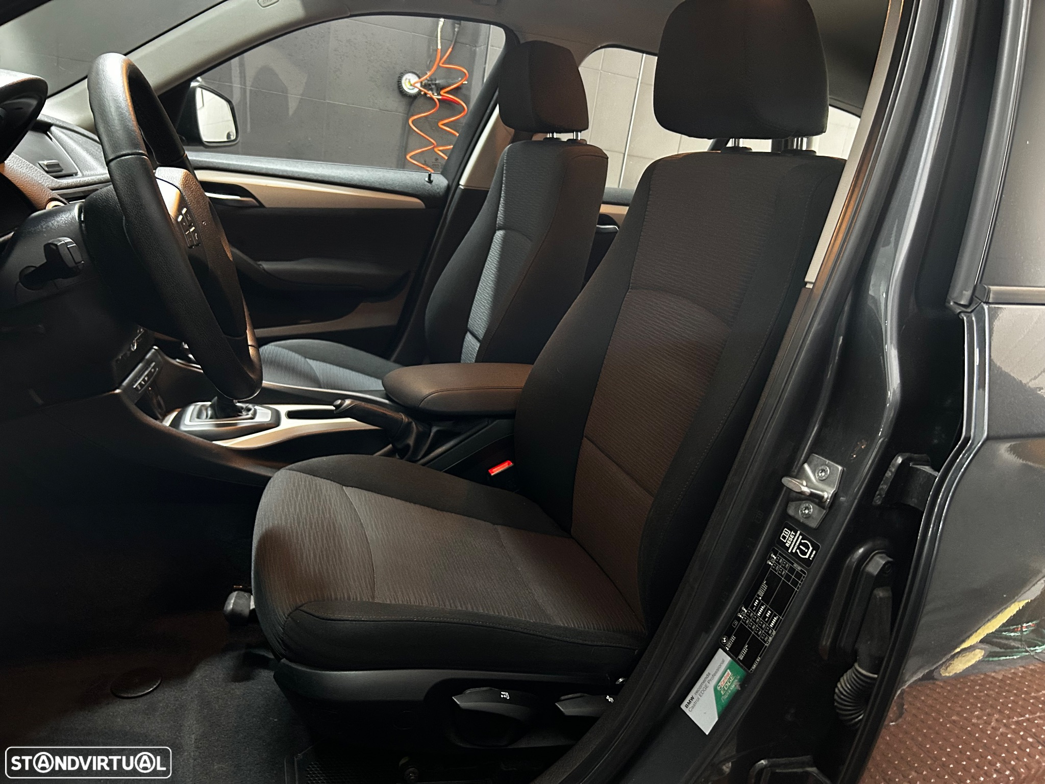 BMW X1 16 d sDrive Auto - 25