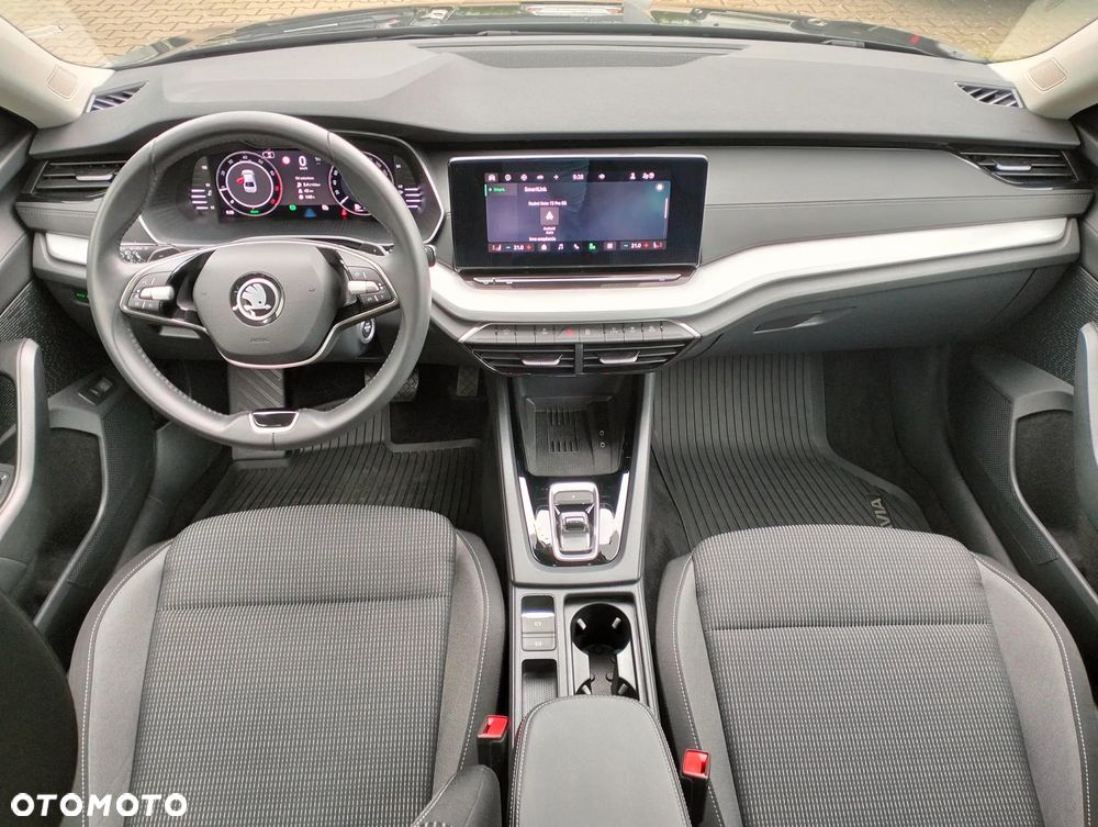 Skoda Octavia ver-1-5-tsi-mhev-dsg-selection - 7