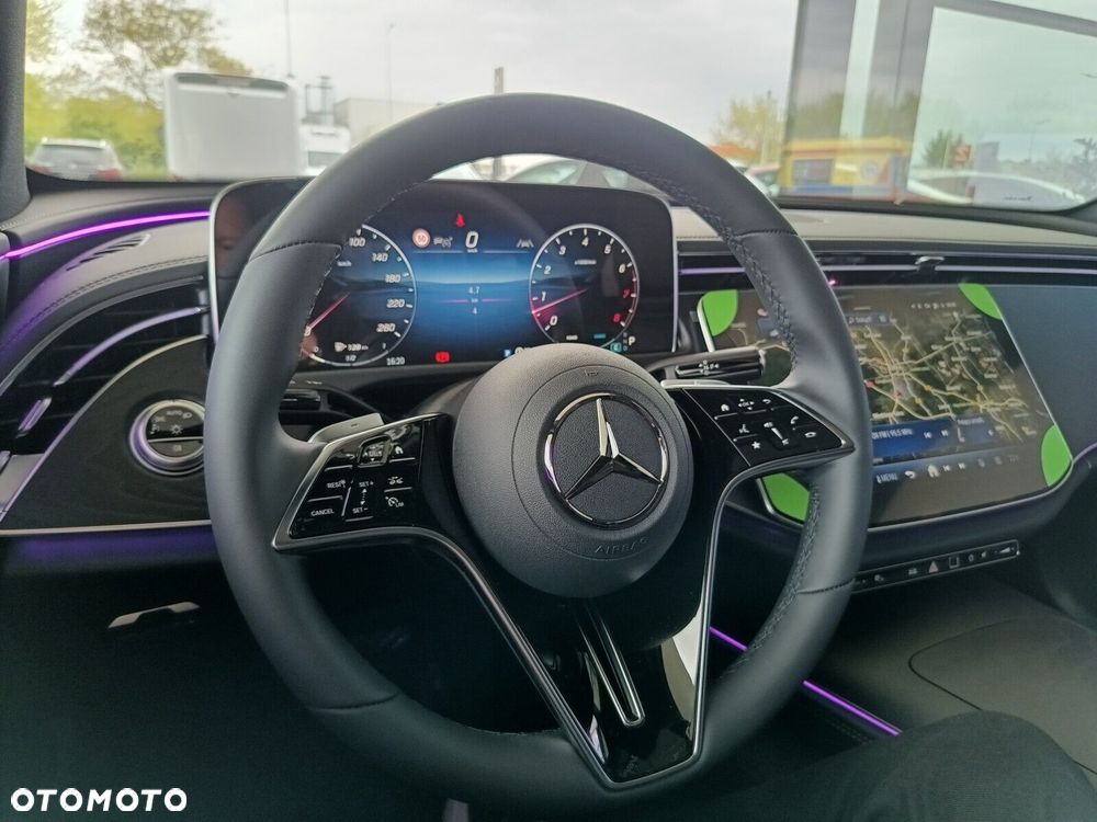 Mercedes-Benz Klasa E - 16