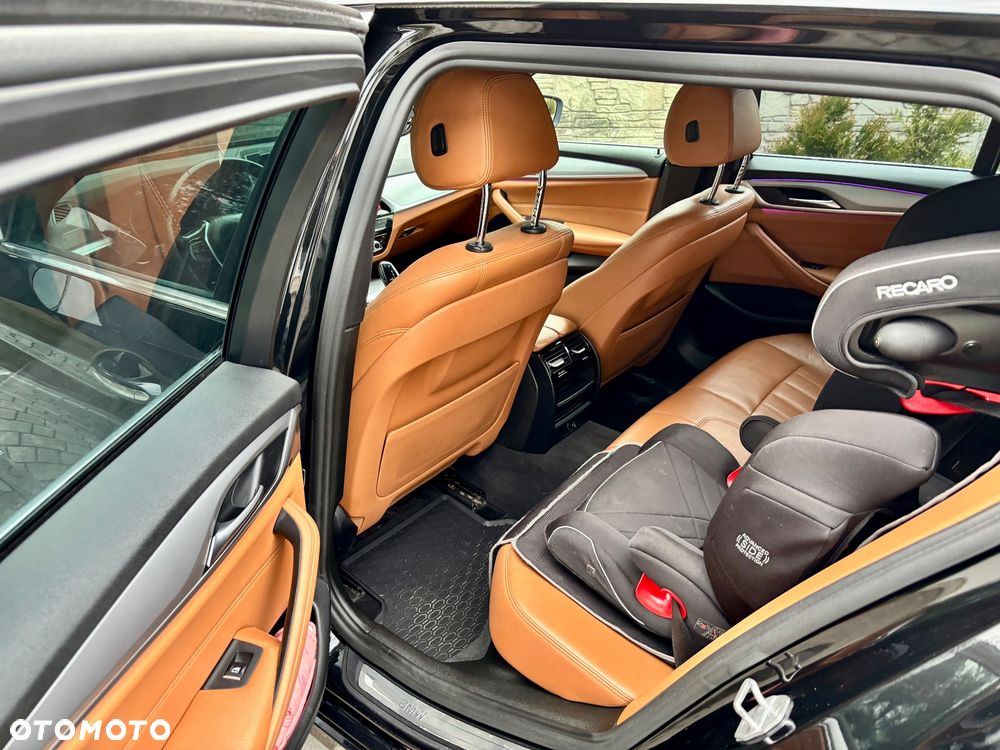 BMW Seria 5 520d Sport Line - 13