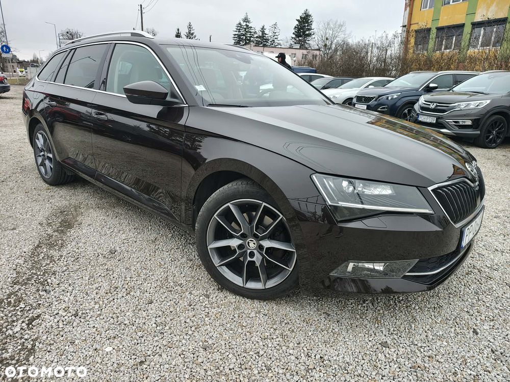 Skoda Superb 2.0 TDI DSG Premium Edition - 2