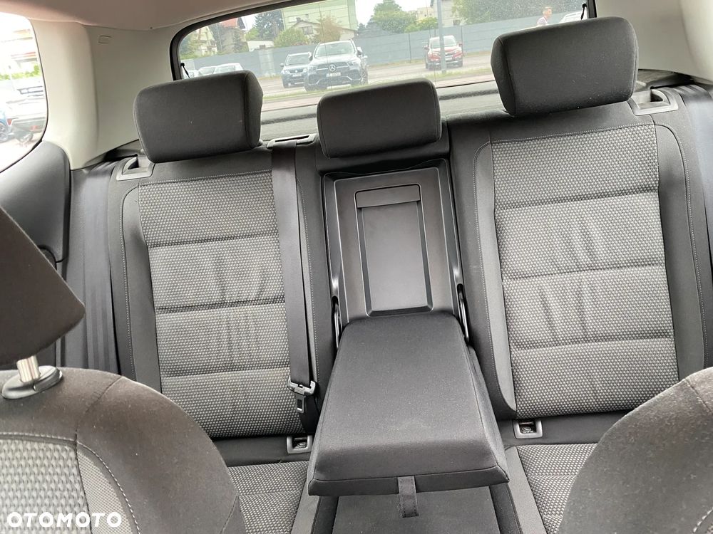 Volkswagen Golf 2.0 TDI DPF Comfortline - 8