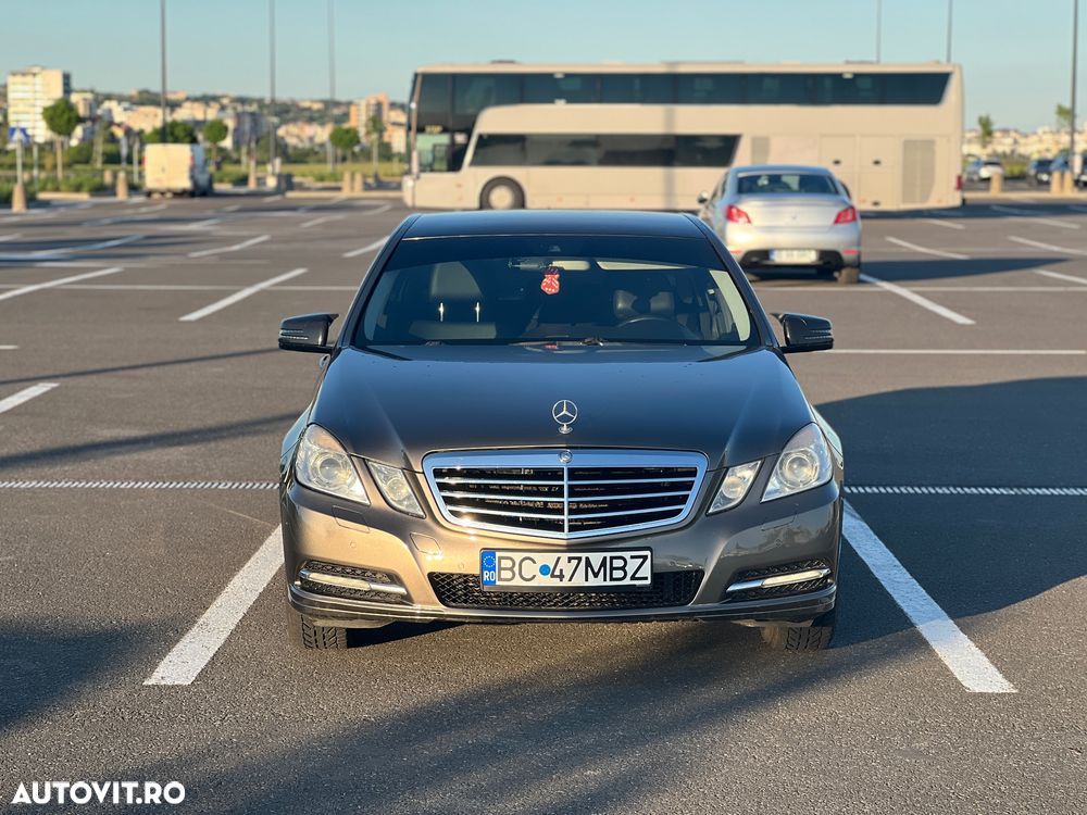 Mercedes-Benz E 200 CGI BlueEFFICIENCY - 5