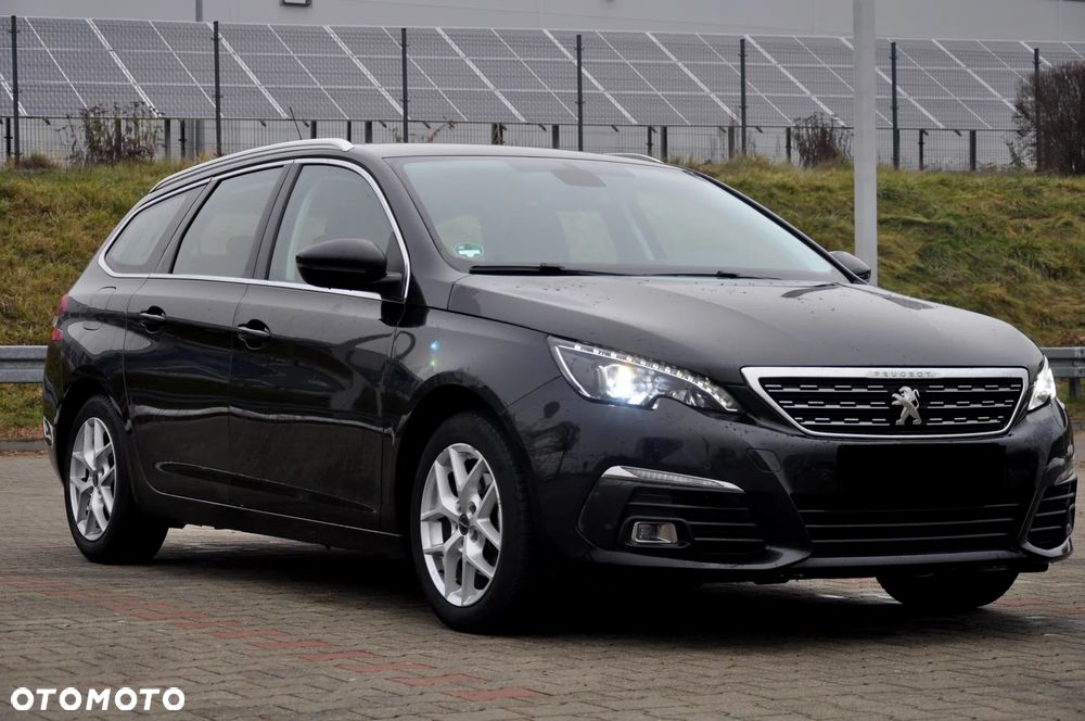 Peugeot 308 BlueHDi 130 EAT8 Black Edition - 1
