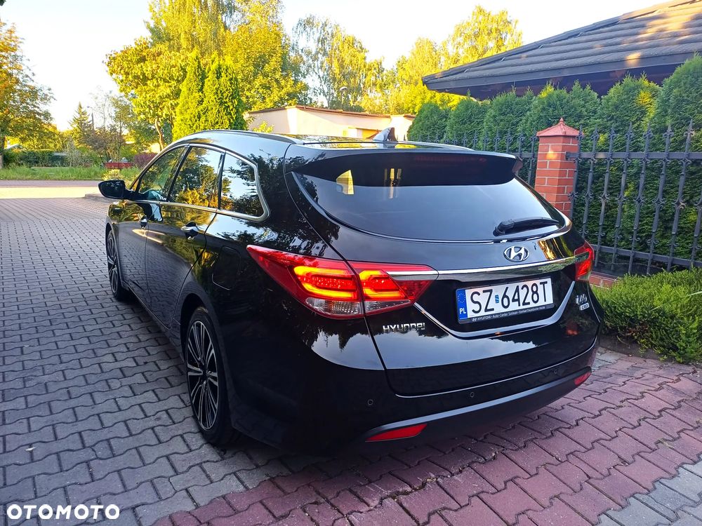 Hyundai i40 Kombi 1.7 CRDi DCT Premium - 15