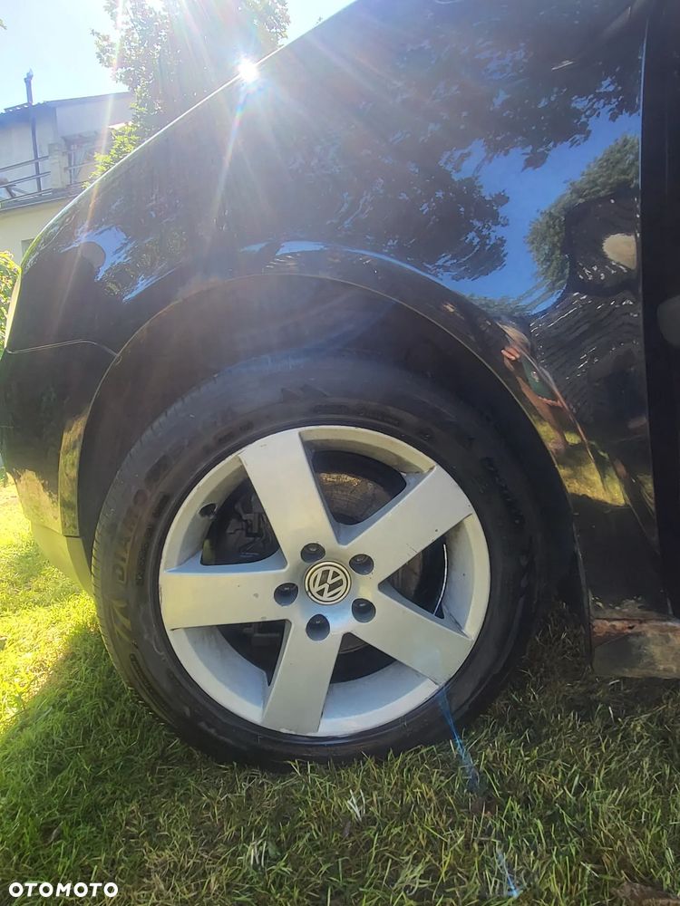 Volkswagen Touran - 5