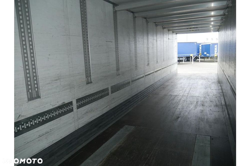 Schmitz Cargobull Trailer Van Light Insulated Double deck Straight - 15
