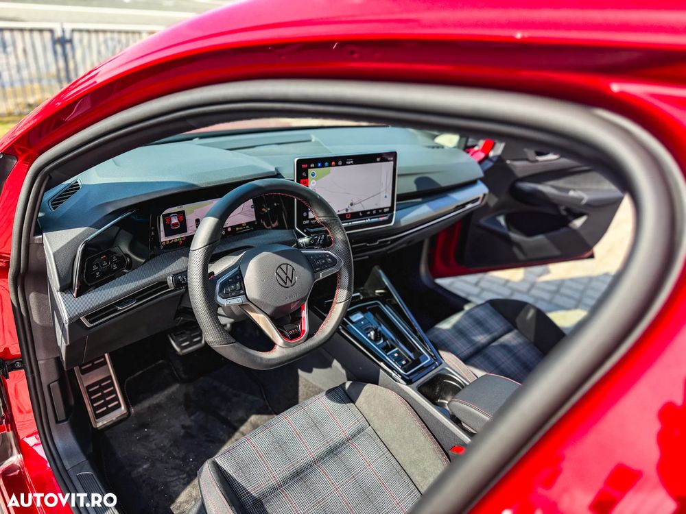 Volkswagen Golf GTI - 18