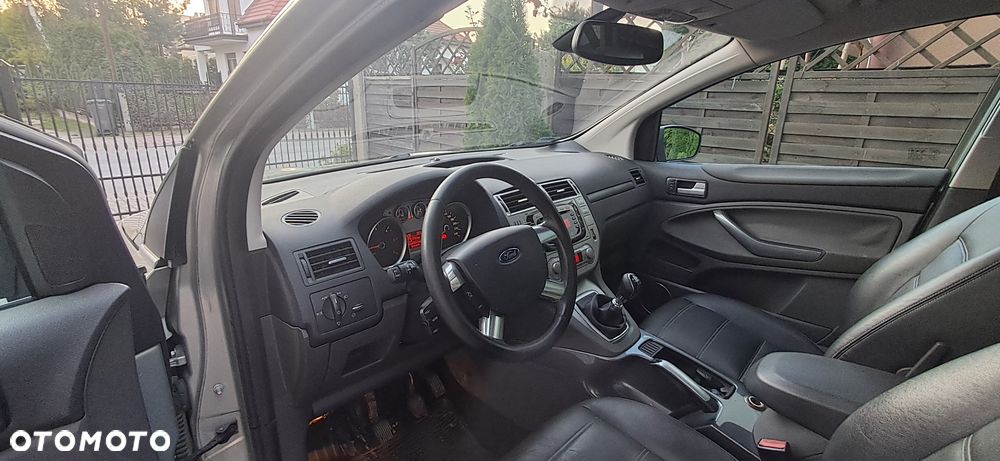 Ford Kuga 2.0 TDCi Titanium - 6