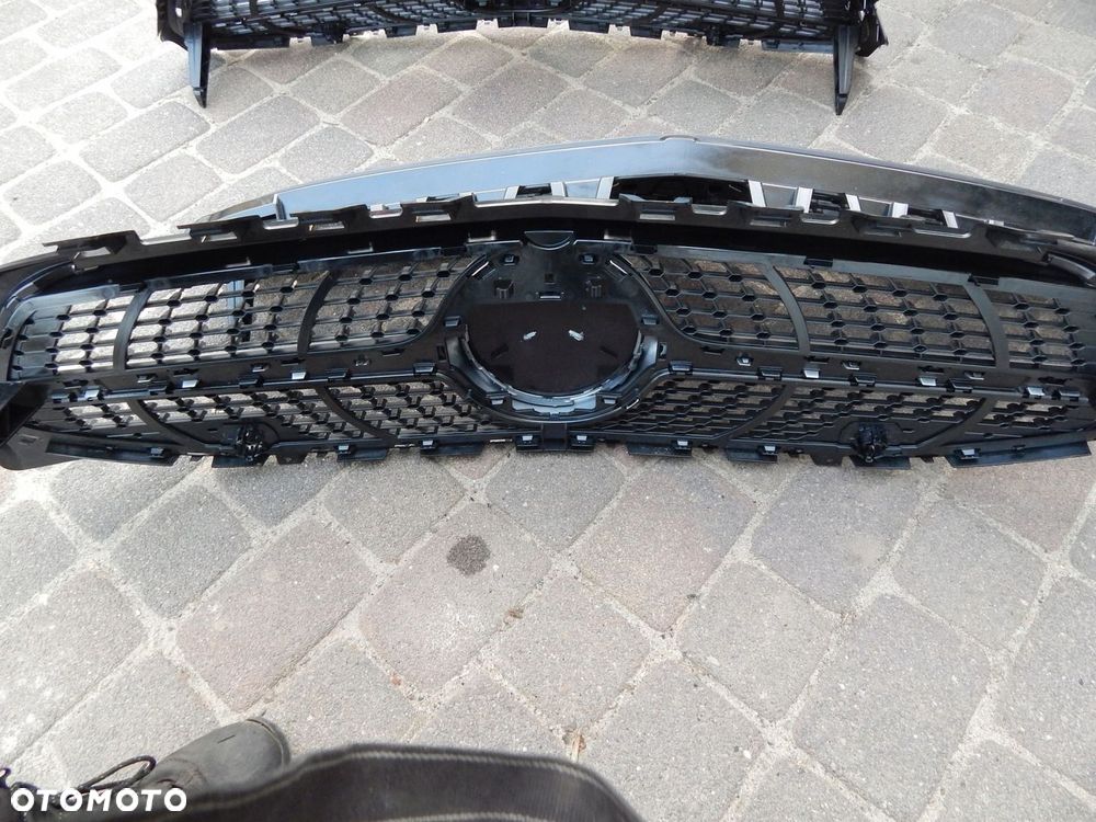 GRIL ATRAPA MERCEDES CLA A118 CZARNY PDC NOWY - 3