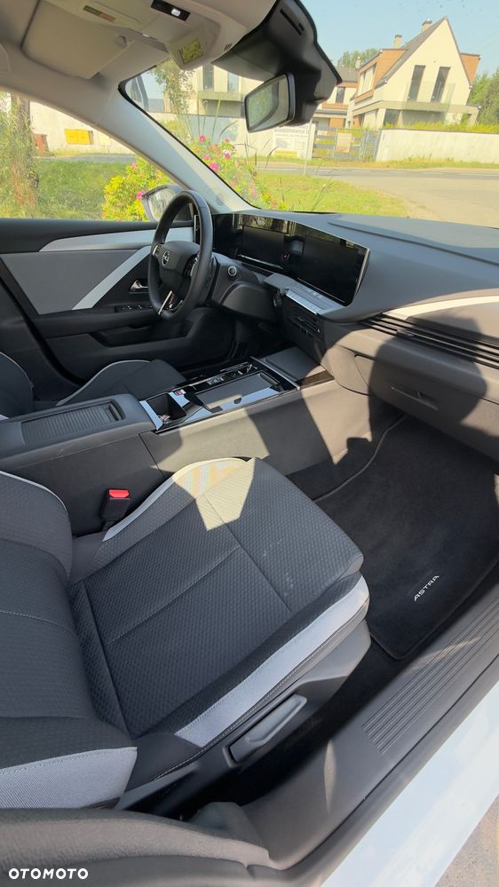 Opel Astra 1.5 D Automatik Edition - 11