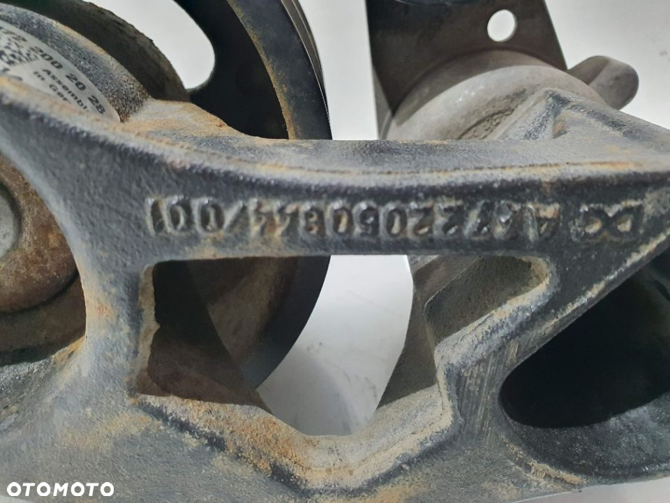 ŁAPA Z NAPINACZEM PASKA RORZĄDU MERCEDES ACTROS MP4 OM471 A4722002028 - 3