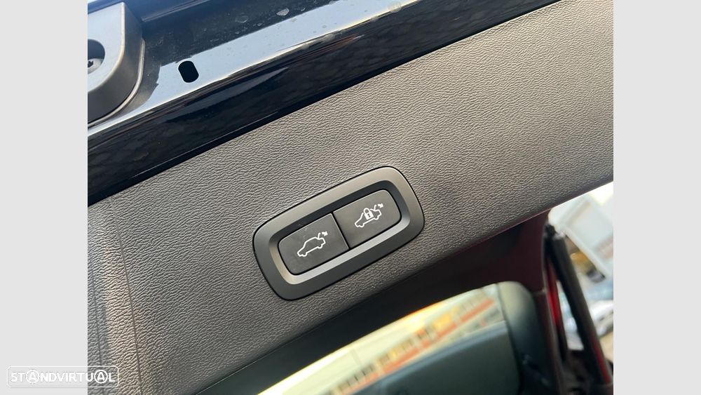 Volvo XC 40 1.5 T5 PHEV Plus Bright - 19