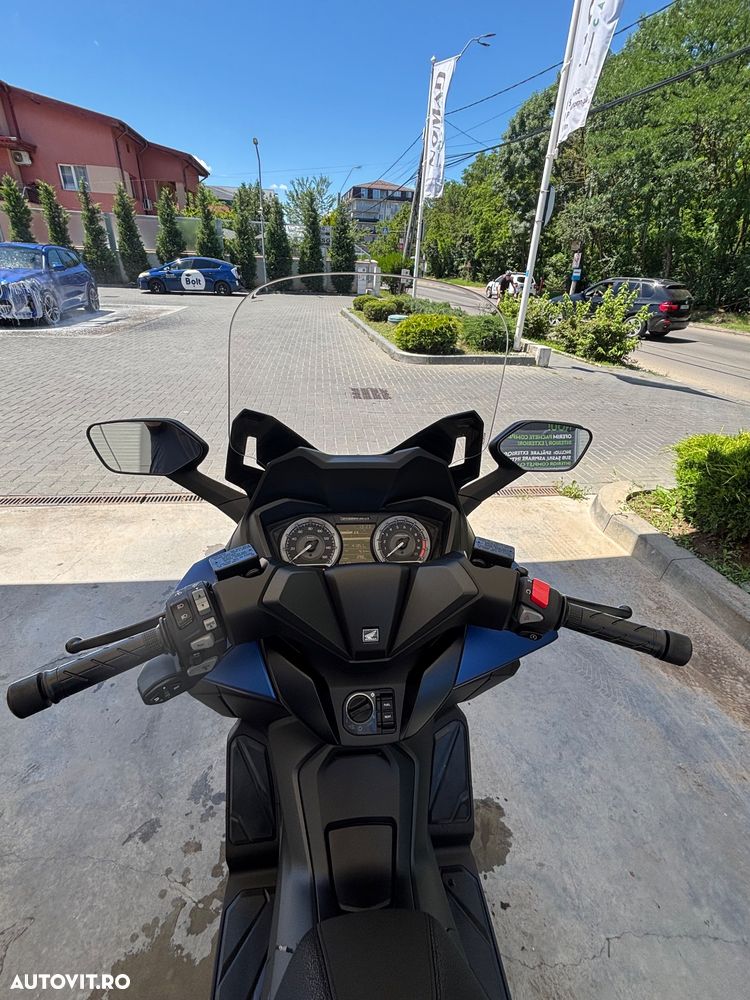 Honda Forza 350 - 9
