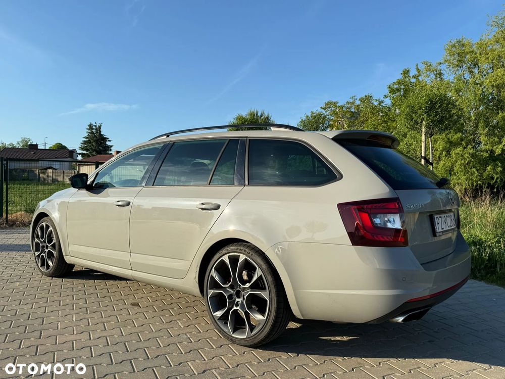 Skoda Octavia 2.0 TSI RS - 5