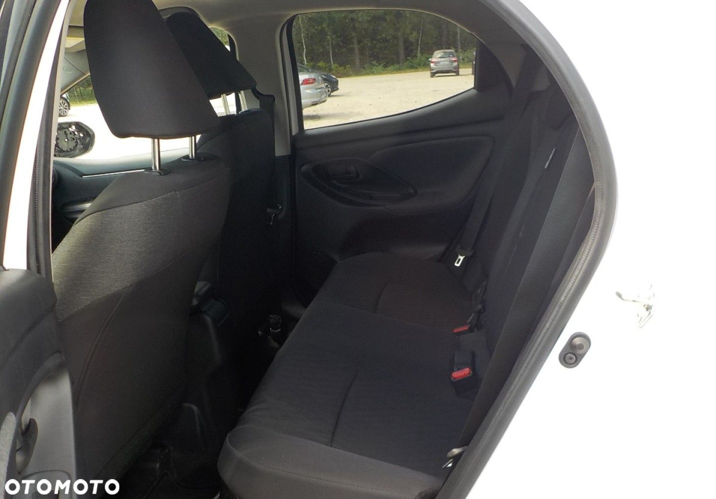 Toyota Yaris - 23