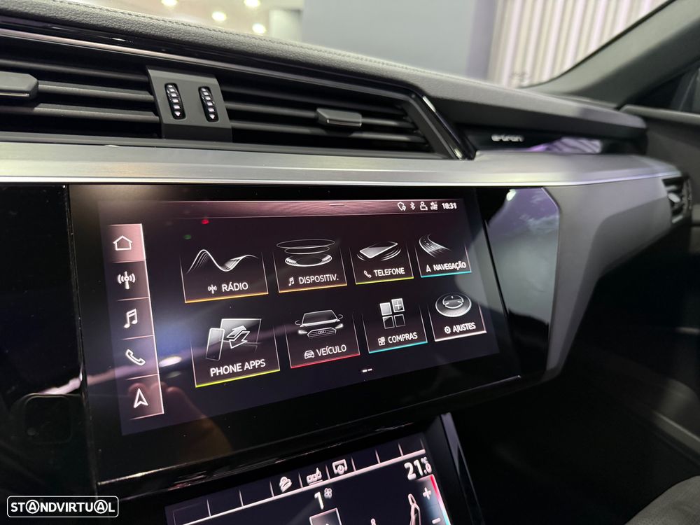 Audi e-tron 50 quattro S line - 38