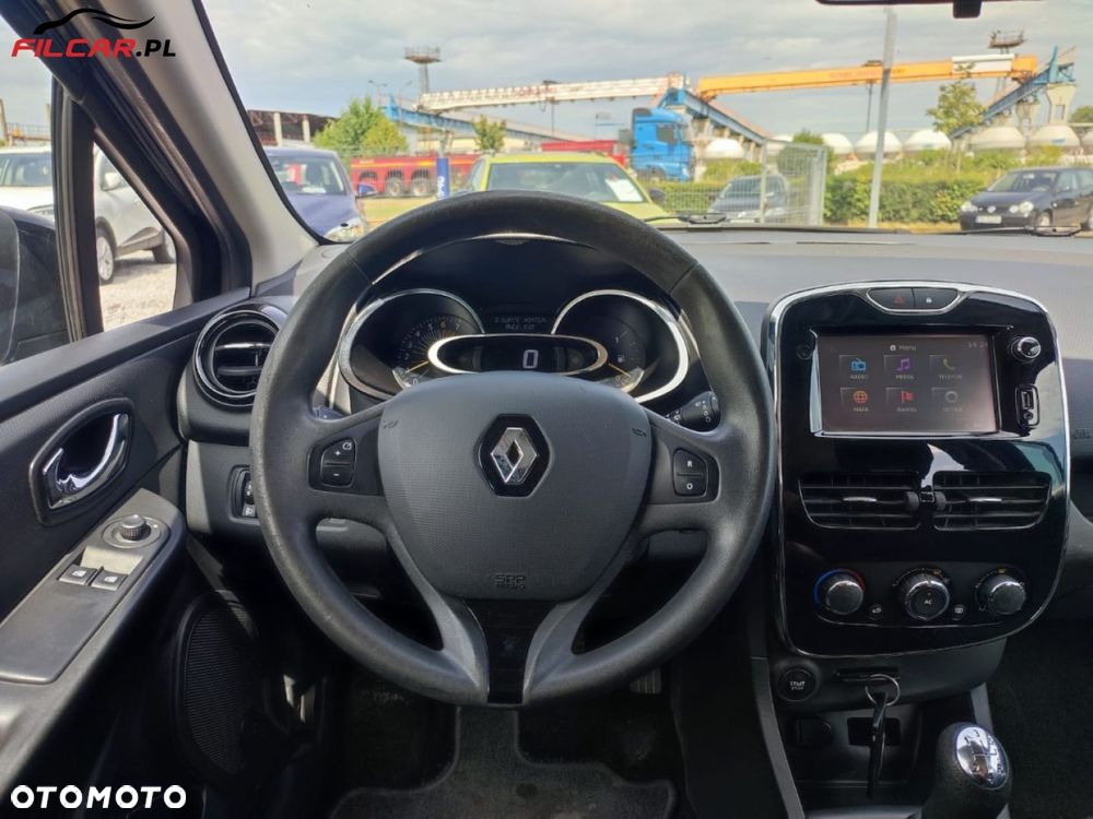 Renault Clio - 15