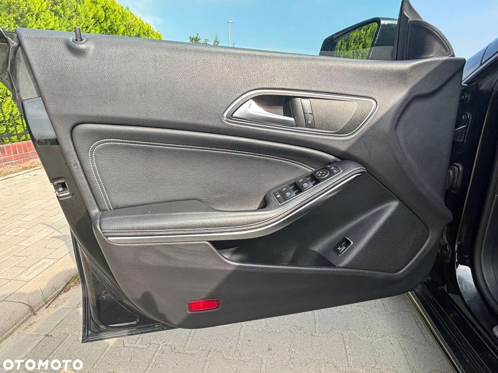 Mercedes-Benz CLA 200 7G-DCT - 21