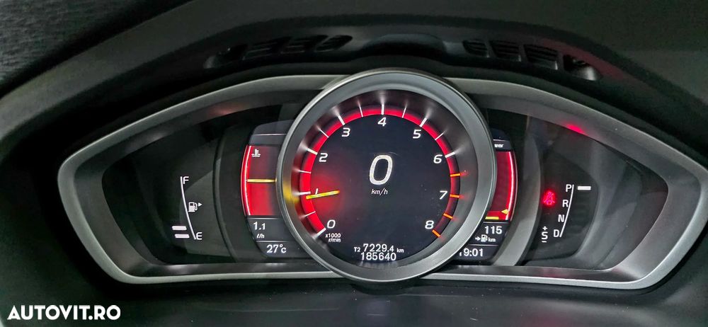 Volvo V40 T2 Aut. Inscription - 8