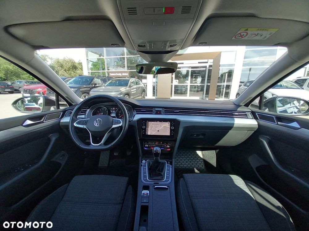 Volkswagen Passat 1.5 TSI EVO Business - 12