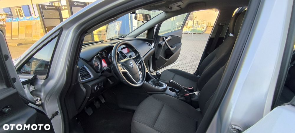 Opel Astra - 8