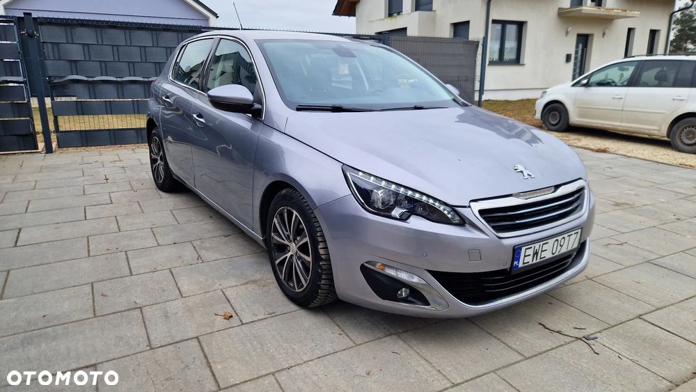 Peugeot 308 1.2 PureTech Allure S&S - 31