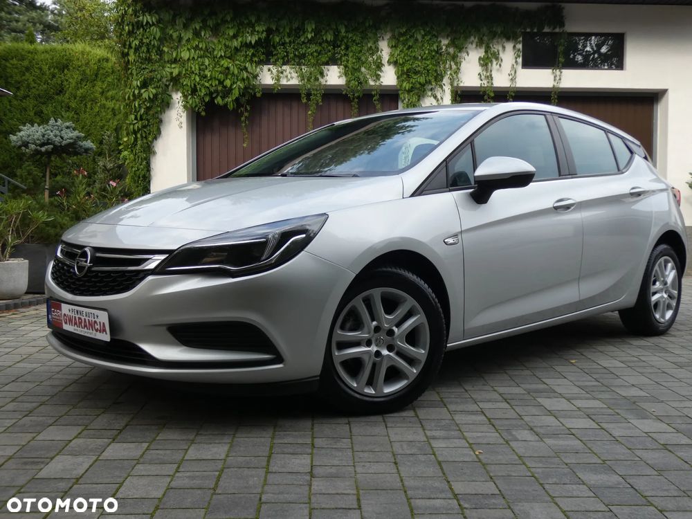 Opel Astra 2019 photo 2