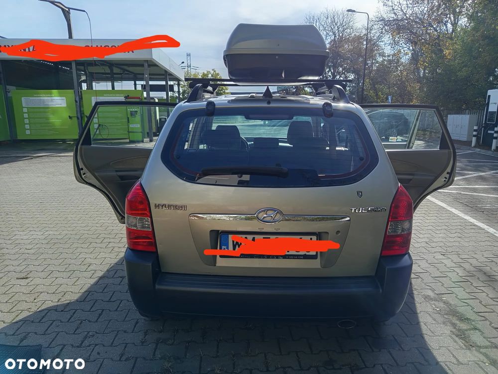 Hyundai Tucson 2.0 Comfort 2WD - 12