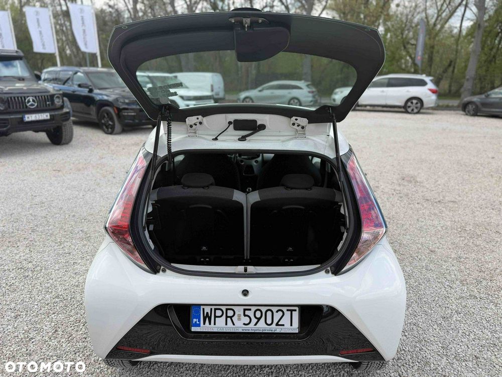 Toyota Aygo - 10