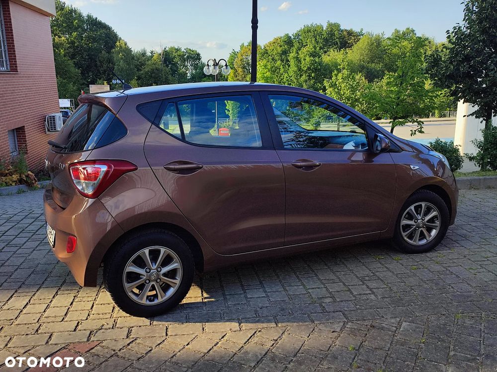 Hyundai i10 1.0 YES - 18