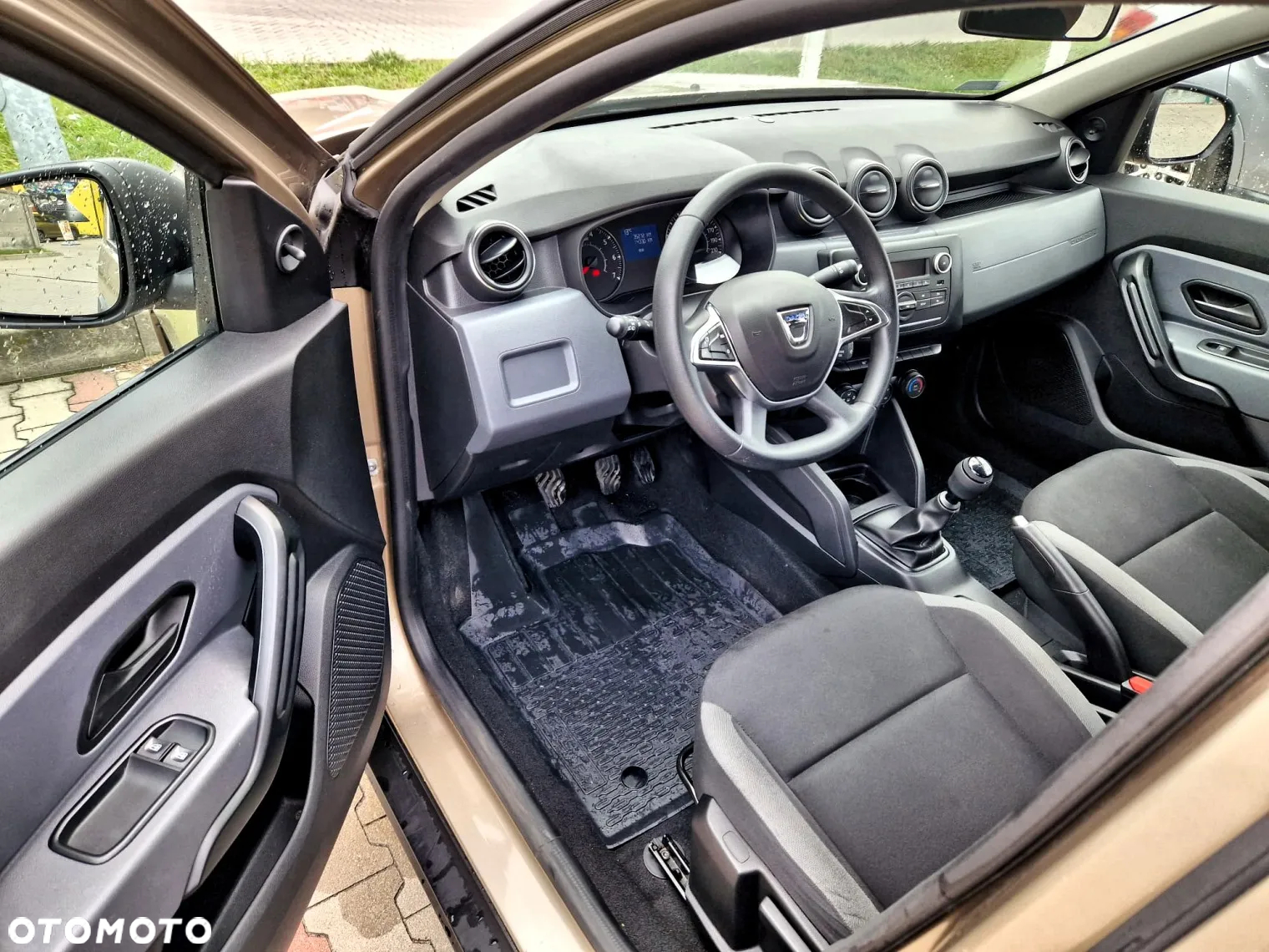 Dacia Duster 1.3 TCe FAP Essential - 16
