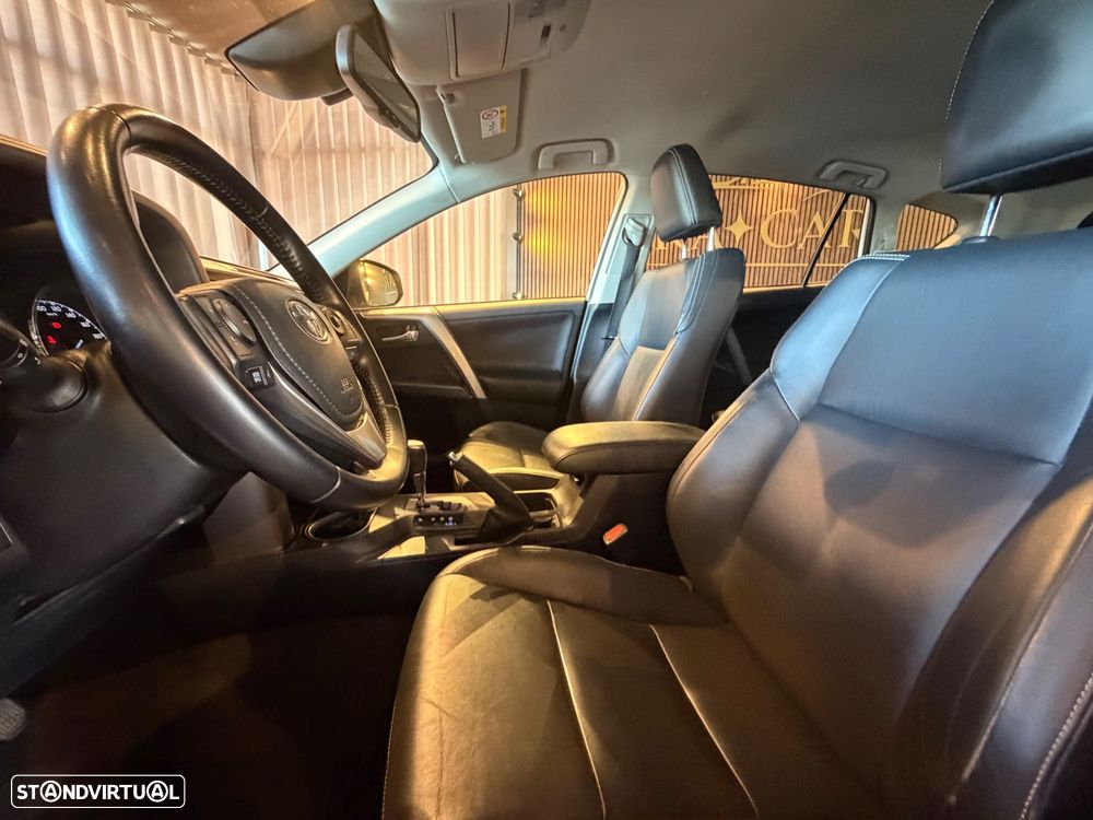 Toyota RAV4 2.5 HSD Comfort+P.Sport - 19
