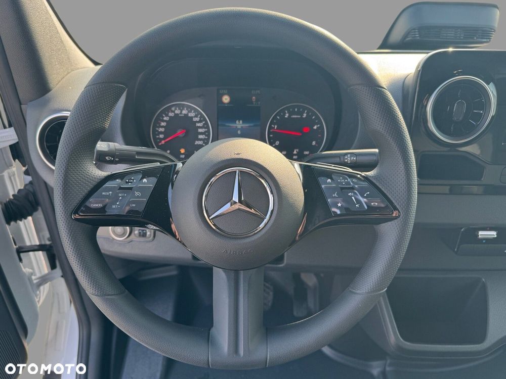 Mercedes-Benz Sprinter 317 CDI KA OM654 długi PRO - 11