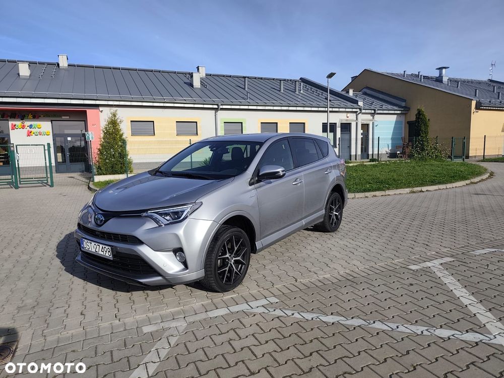 Toyota RAV4 - 1