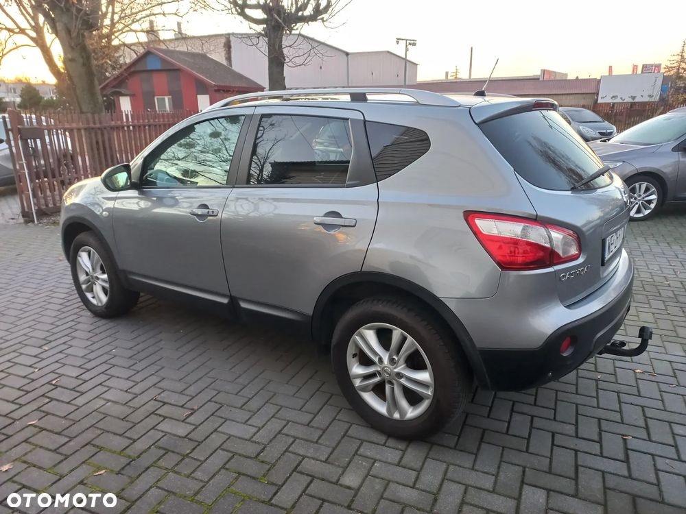 Nissan Qashqai 2.0 dCi 4x4 Tekna - 9