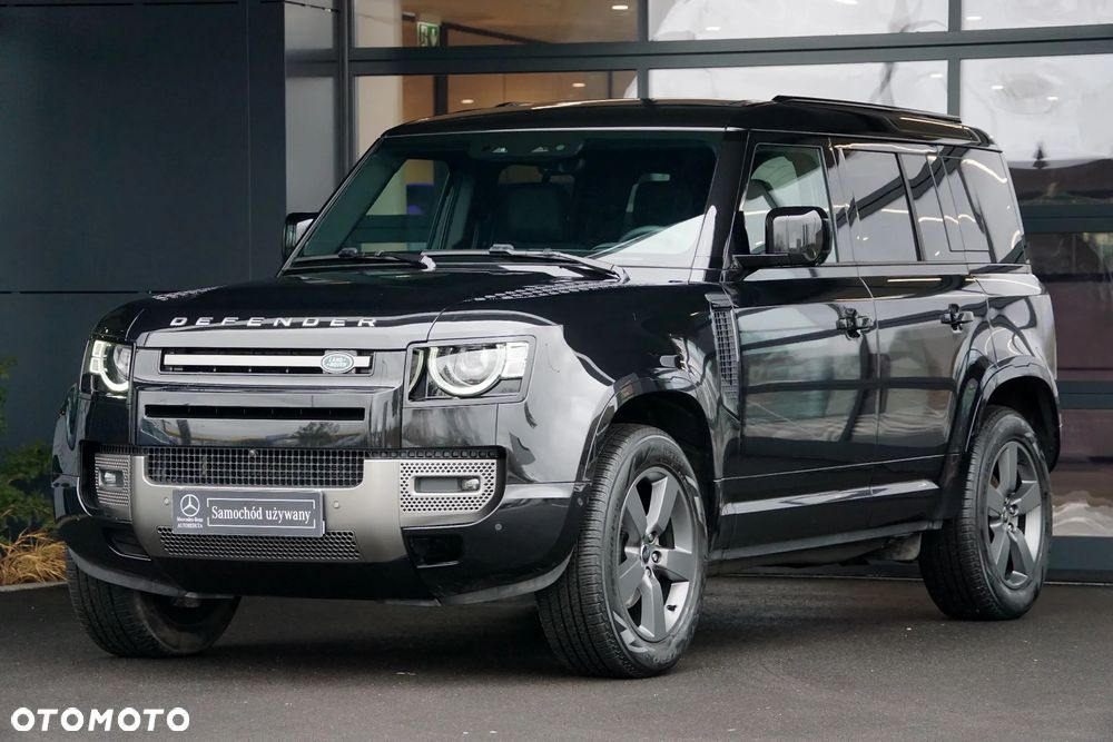 Land Rover Defender 110 D250 X-Dynamic SE - 3