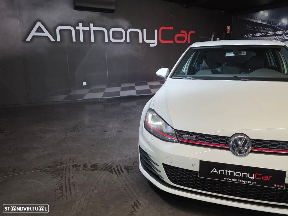 VW Golf 2.0 TSi GTi DSG - 29