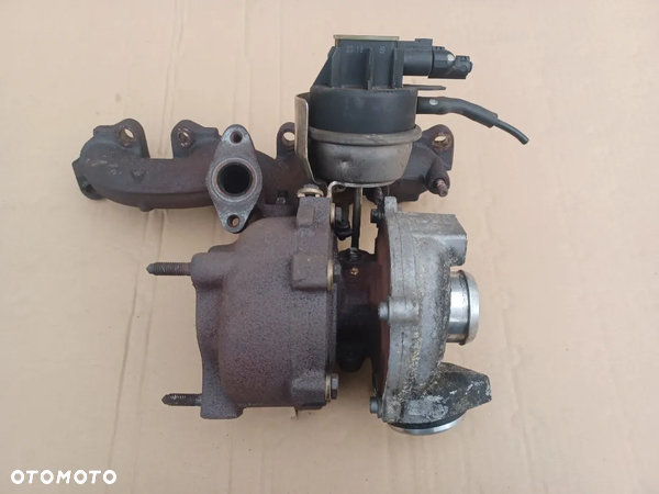 TURBOSPRĘŻARKA A4 B8 2.0 TDI 03L145702D