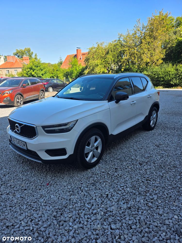Volvo XC 40 D3 SCR Momentum - 1