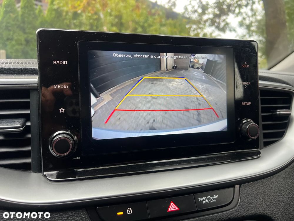 Kia Ceed 1.6 CRDi SCR M - 27