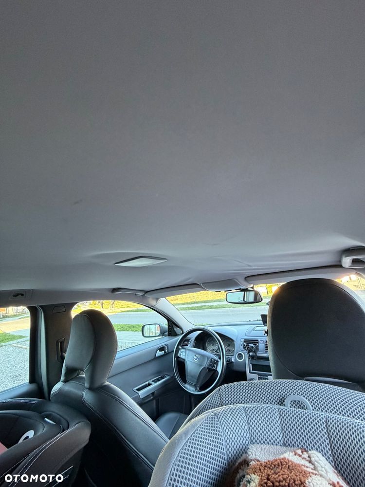 Volvo V50 2.4 Momentum - 13