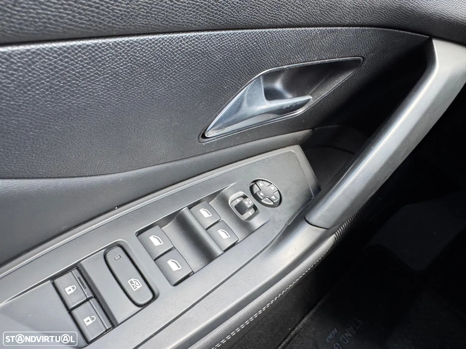 Peugeot 308 1.5 BlueHDi Allure Pack EAT8 - 25