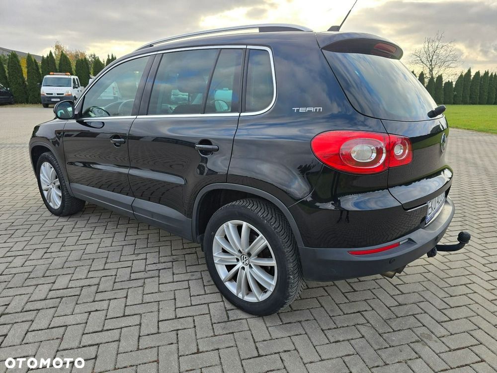 Volkswagen Tiguan - 12