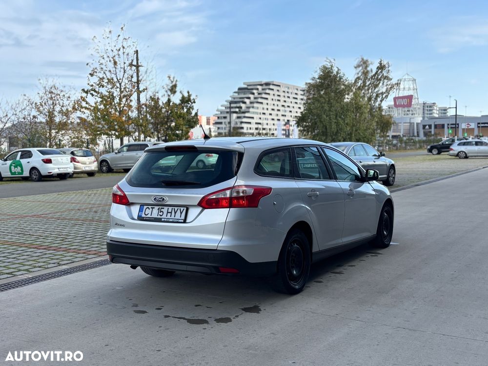 Ford Focus 1.6 TDCI DPF Titanium - 7