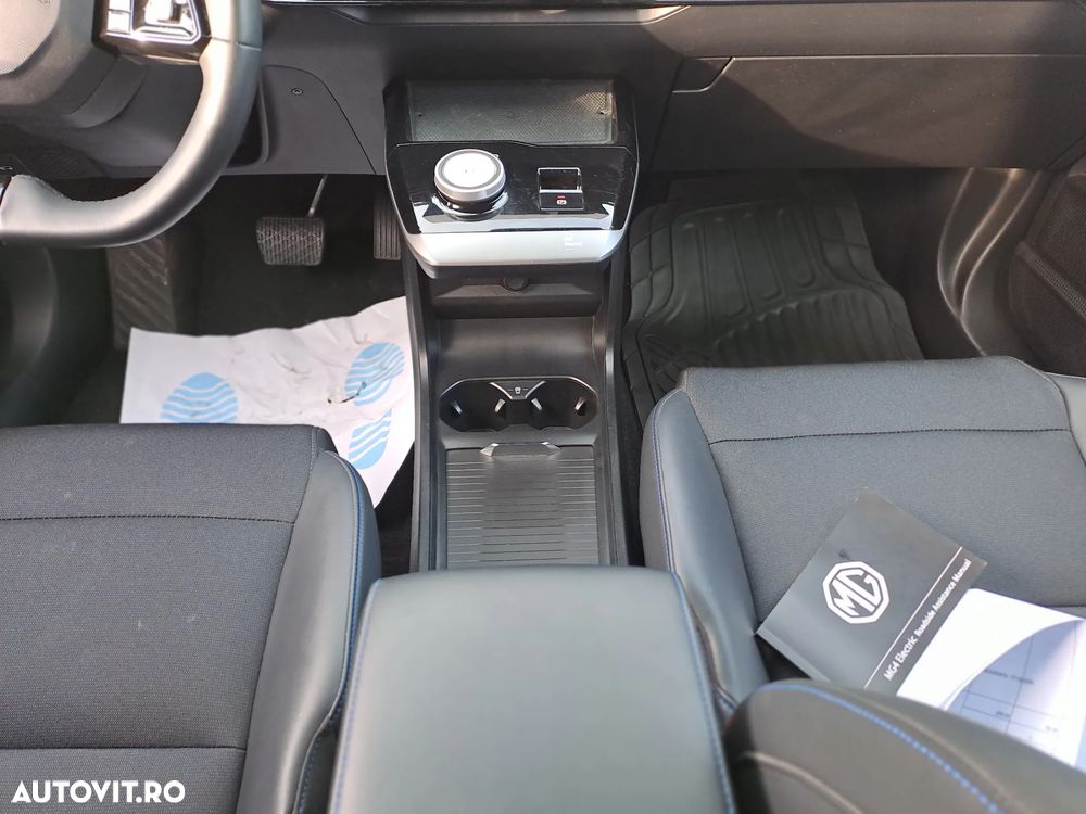 MG MG4 EV 64 kWh Exclusive - 11